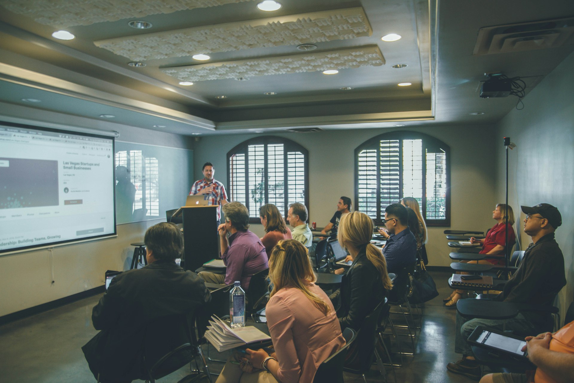 Expert Faculty & Modern Labs